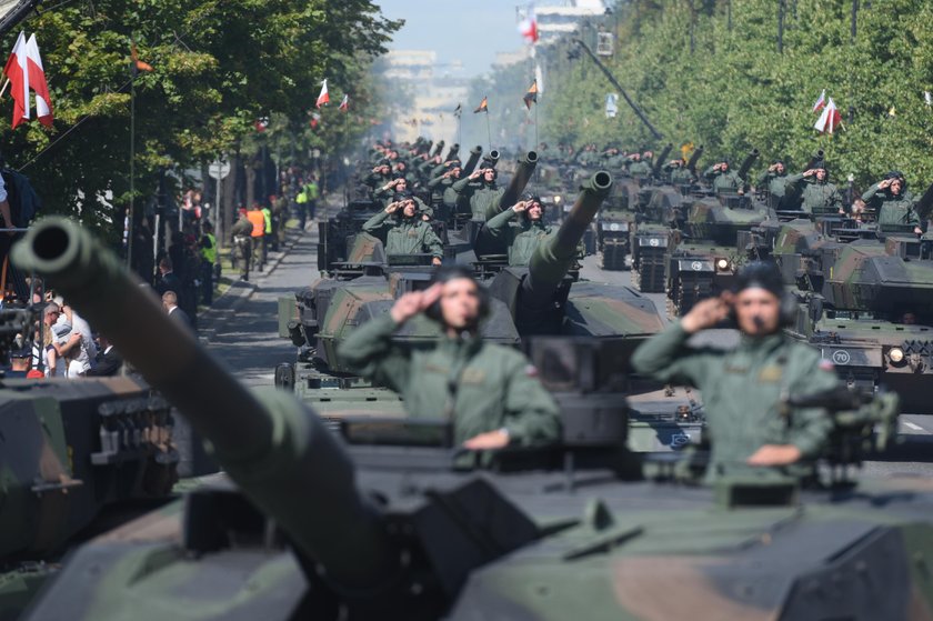 Defilada z okazji Święta Wojska Polskiego [ZDJĘCIA!]