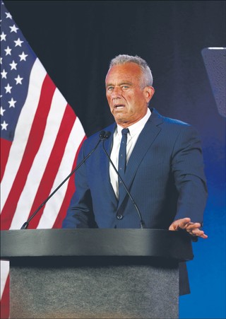 Kennedy na ratunek Trumpowi. W zamian za wysokie stanowisko