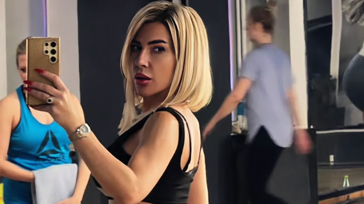 Jovana Jeremić trenira u tanga helankama: Okrenula zadnjicu ka kameri ...