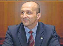 Marcinkiewicz: Jarosław Kaczyński jest uzależniony od zakonu