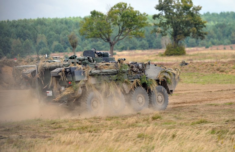 Wszystkie działania będzie wspierało lotnictwo, wypełniające zadania transportowe, rozpoznawcze i wsparcia bezpośredniego działań.<br><br>mzb/ pru/<br> (mb/mr) PAP/Marcin Bielecki