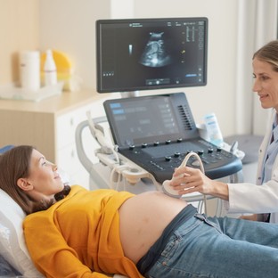 Mennyi esélyem van természetes szülésre császármetszés után? Az orvos válaszol