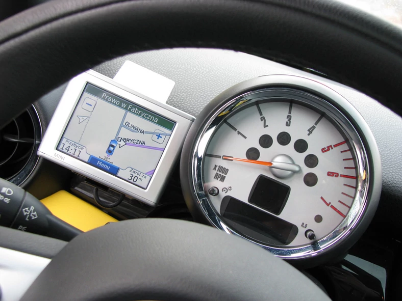 GPS w najnowszej formule -  Nowe rozwiązania w nawigacji