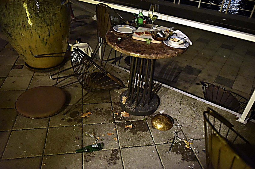 Beton hala masovna tuča navijači