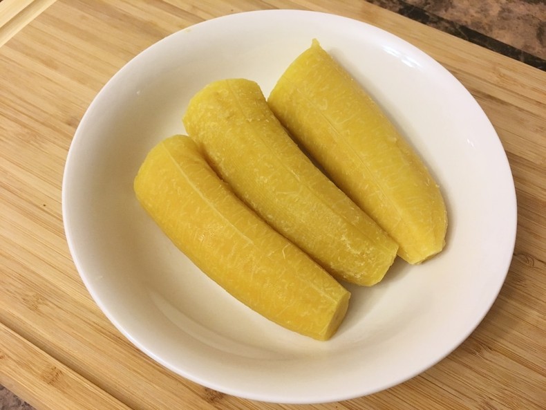 Boiled plantain is one of the healthy diet for ulcer patients [Credit: Bannann Bouyi]