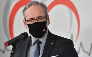 Niedzielski: Współczynnik reprodukcji koronawirusa najniższy od początku pandemii