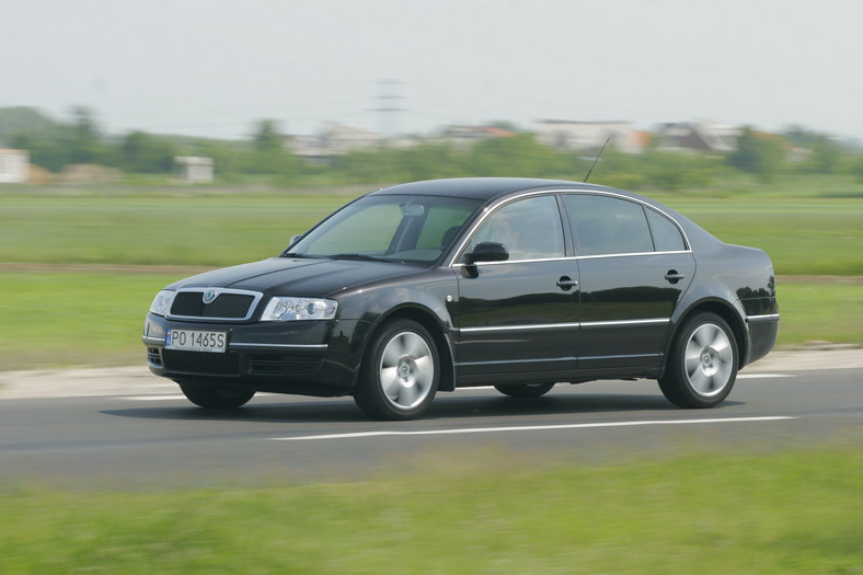 Skoda Superb 1.8T – od 15 100 zł