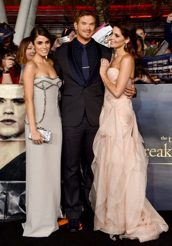 Nikki Reed, Kellan Lutz i Ashley Greene na premierze filmu 'Saga Zmierzch: Przed świtem. Część 2'