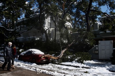 Śnieżyce w Grecji i Turcji, rekordowe mrozy w Teksasie. To efekt wiru polarnego