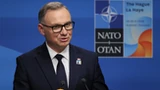 Prezydent Andrzej Duda napisał książkę. Remigiusz Mróz czuje się zagrożony
