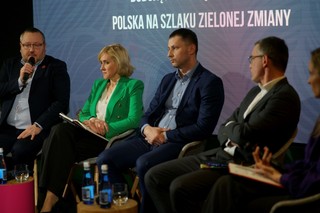 Budując czystą energię - Polska na szlaku zielonej zmiany