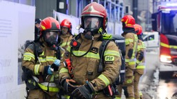 pożar w sercu warszawy. ewakuowano 250 osób