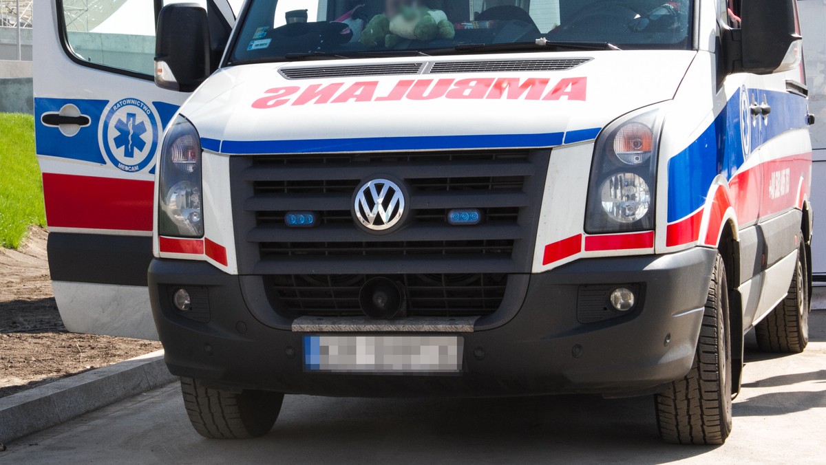 Dwoje policjantów z Poznania uratowało życie dwuletniej dziewczynce, która nieprzytomna leżała na ulicy w centrum miasta. Wracający z pracy funkcjonariusze udzielili dziecku pierwszej pomocy, prowadząc reanimację do przyjazdu karetki.