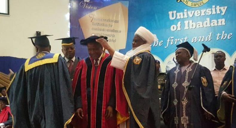 Aliko Dangote receiving a honorary degree at the University of Ibadan.