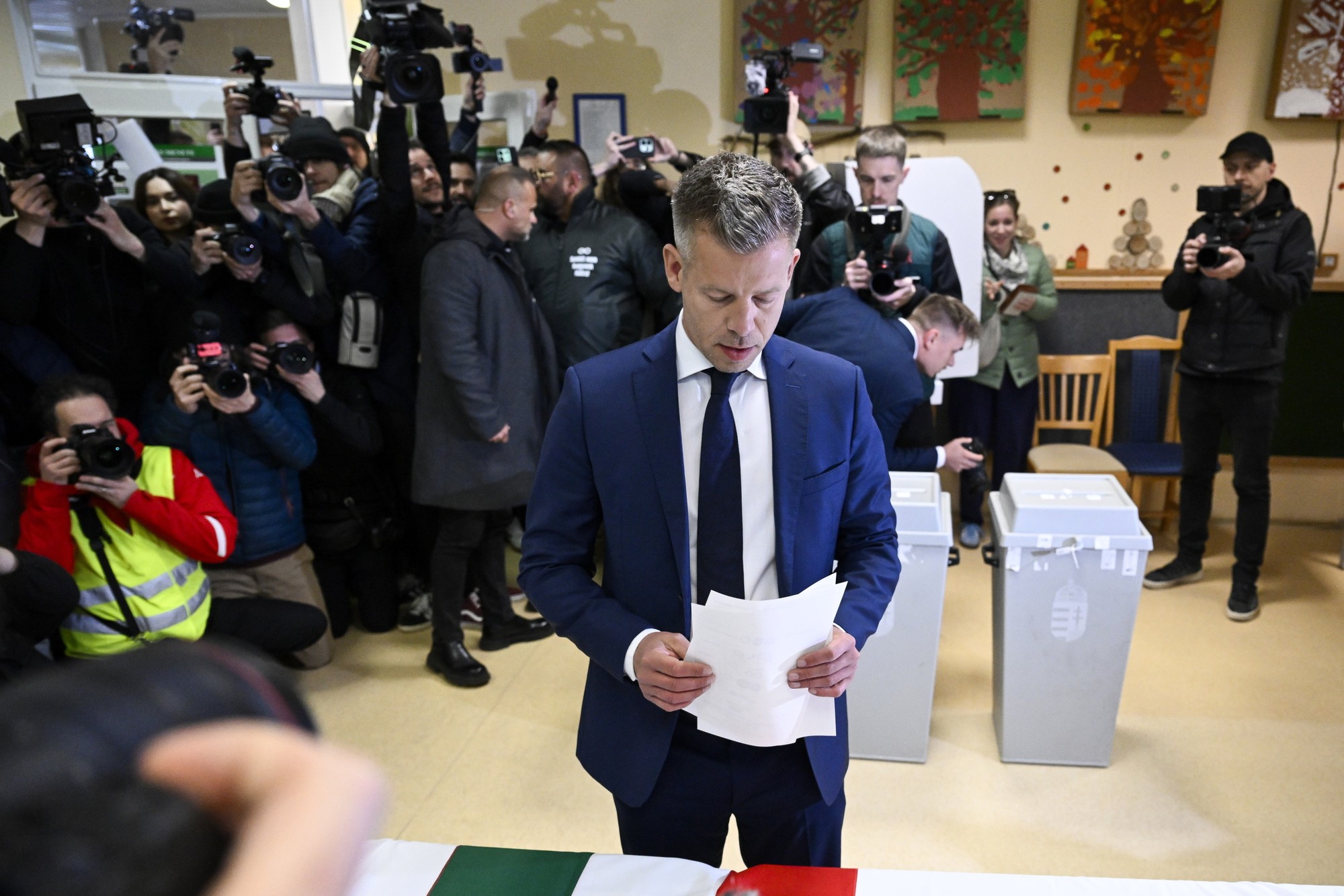 Maďari masovo vyrazili k urnám.