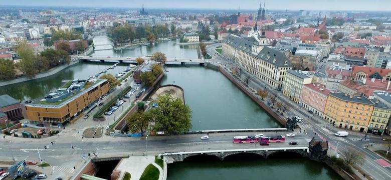 Ciało mężczyzny wyłowione z Odry we Wrocławiu