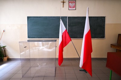 Wybory prezydenckie 2025. Ruszyło głosowanie w pierwszej turze [RELACJA]