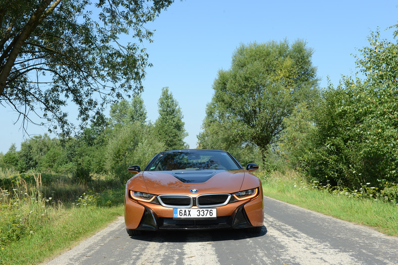 BMW i8 Roadster