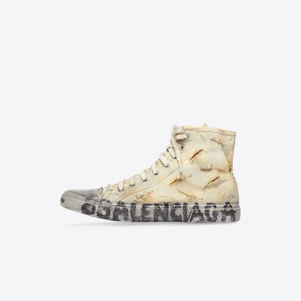 Zniszczone sneakersy Balenciagi za 1850 euro