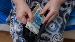 nowe limity dorabiania do emerytury. zus podał wczoraj kwoty, które ud