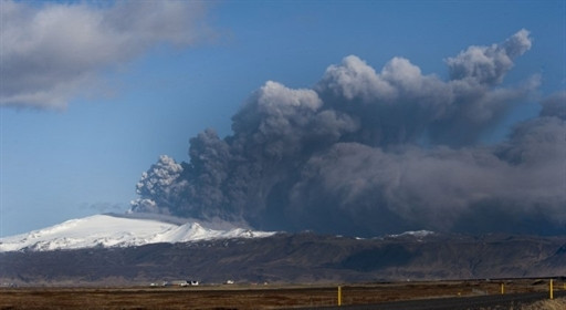 Wydarzenia 2010: erupcja wulkanu Eyjafjöll na Islandii, fot. AFP