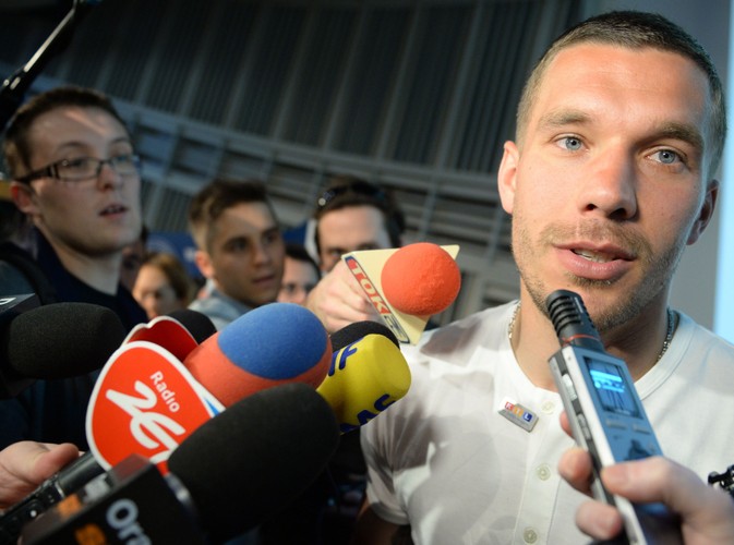 Lukas Podolski otworzył świetlicę dla dzieci na warszawskiej Pradze