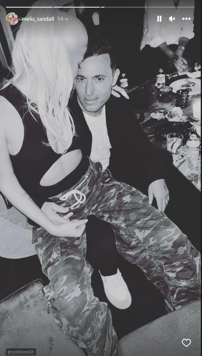 Mustafa Sandal sa 20 godina mlađom ženom