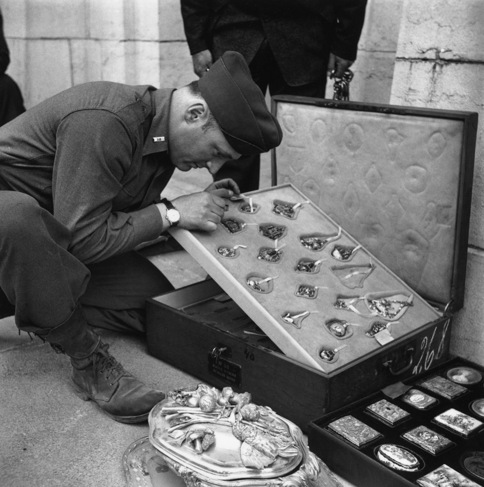 Klejnoty Rothschildów odzyskane po II wojnie światowej (1945)