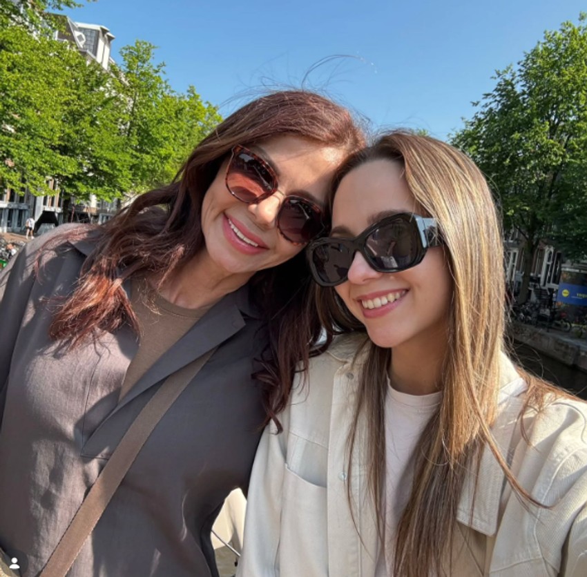 Voditeljka sa ćerkom