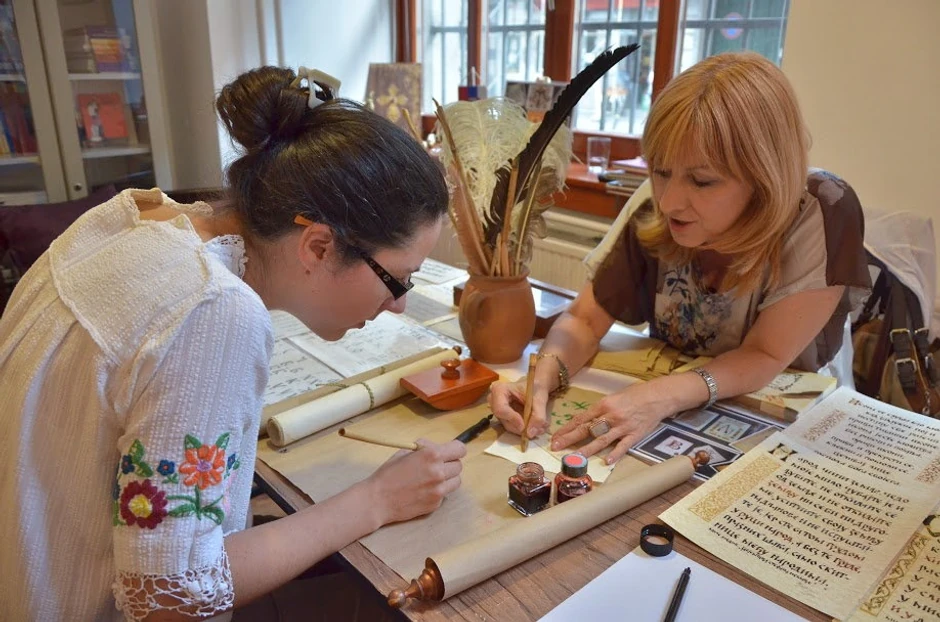 Posetioci izložbe mogli su da nauče i osnovna pravila kaligrafije