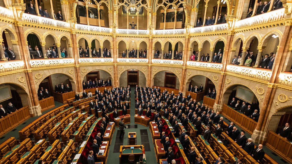 Meghosszabbítja a kormány a háborús veszélyhelyzetet