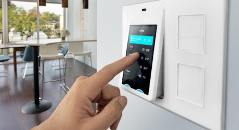 How to conveniently shift to a smart home setup without breaking your pocket