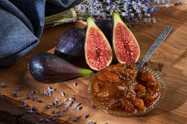 Starinski recept naših baka za NAJBOLJE SLATKO OD SMOKAVA: Ne zna se da li je ukusnije ili lepše miriše