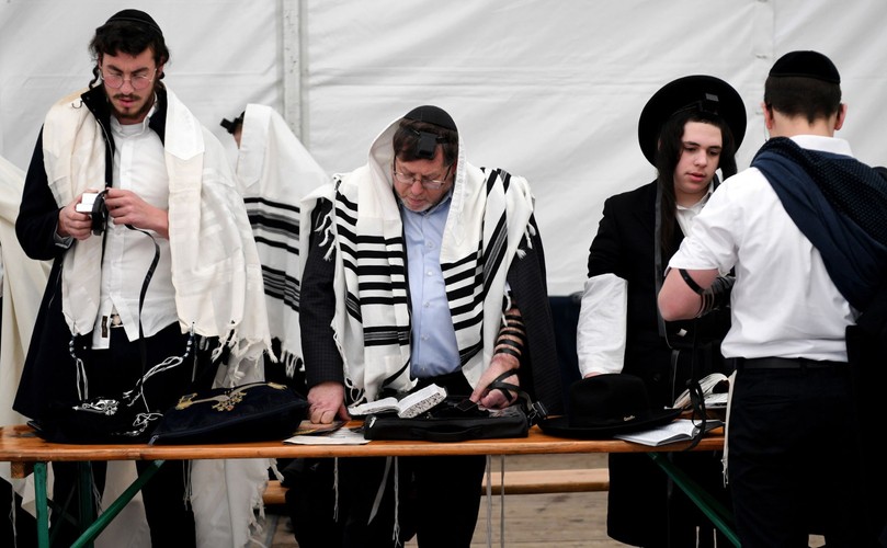 Chasydzi w Leżajsku