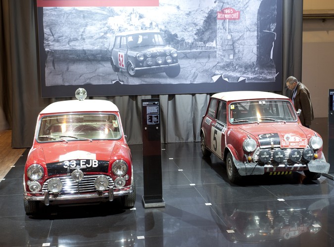 W Essen zakończyła się wystawa Techno Classica. Impreza jest uznawana za największe niemieckie targi pojazdów historycznych i zabytkowych. W naszej galerii mamy kilka perełek dawnej motoryzacji - auta warte są bardzo poważne pieniądze...