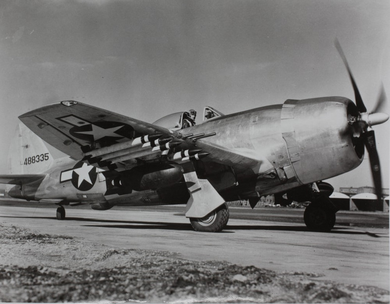 Republic P-47 Thunderbol. Waśnie za sterami takiego myśliwca swoje największe sukcesy odnosił Bolesław Gładych