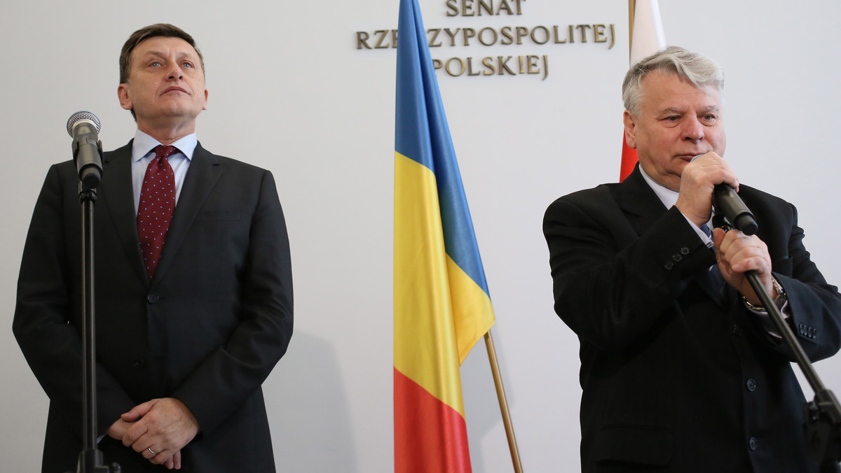 Porozumieliśmy się, że trzeba rozwijać strategiczną współpracę Polski i Rumunii - powiedział szef Senatu Rumunii Crin Antonescu po spotkaniu z marszałkiem Senatu Bogdanem Borusewiczem.