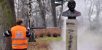 Zniszczono pomnik płk. Kuklińskiego