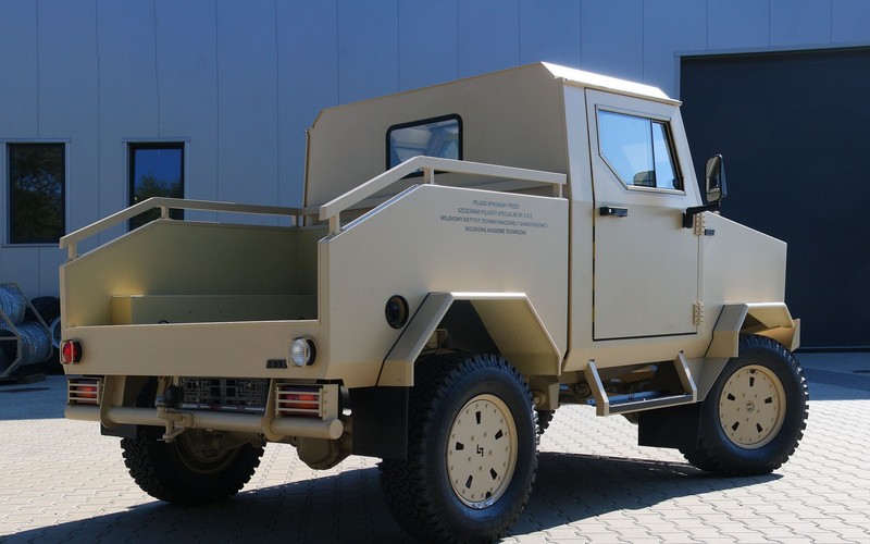 Lekki Samochód Terenowy LPT-01