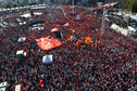 Setki tysięcy ludzi demonstrowały na placu Taksim w Stambule