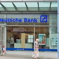 Załamanie na akcjach Deutsche Banku. Rośnie ryzyko kredytowe