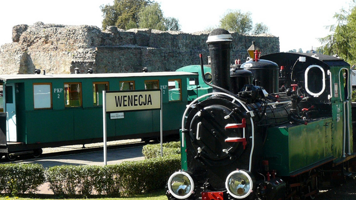 Muzeum kolei wąskotorowej w Wenecji koło Żnina (woj. kujawsko-pomorskie) otrzyma zabytkowy parowóz typu Ty42-149, od lat niszczejący na bocznicy stacji Bydgoszcz Główna. Lokomotywa była ostatnim pojazdem trakcyjnym tego typu używanym przez bydgoskich kolejarzy.