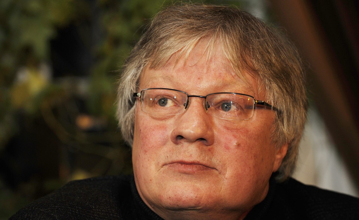 Prof. Wojciech Burszta