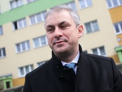 Napieralski wyprzedza Tuska. Nowy sondaż