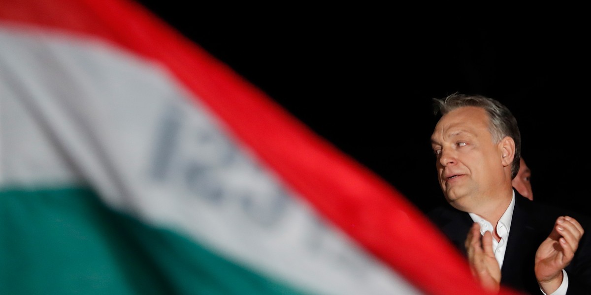 Premier Viktor Orban i jego Fidesz będą rządzić trzecią kadencję z rzędu