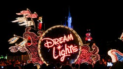 Disneyland nawet za 200 dolarów, ale coraz bardziej z Marvelem