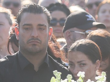 OVDE JE DARKO LAZIĆ NAŠAO UTEHU POSLE SMRTI BRATA: Pevač vratio osmeh na lice, od njih se ne odvaja