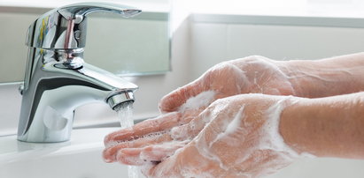 Ten prosty eksperyment sprawi, że twoje dziecko zacznie myć ręce