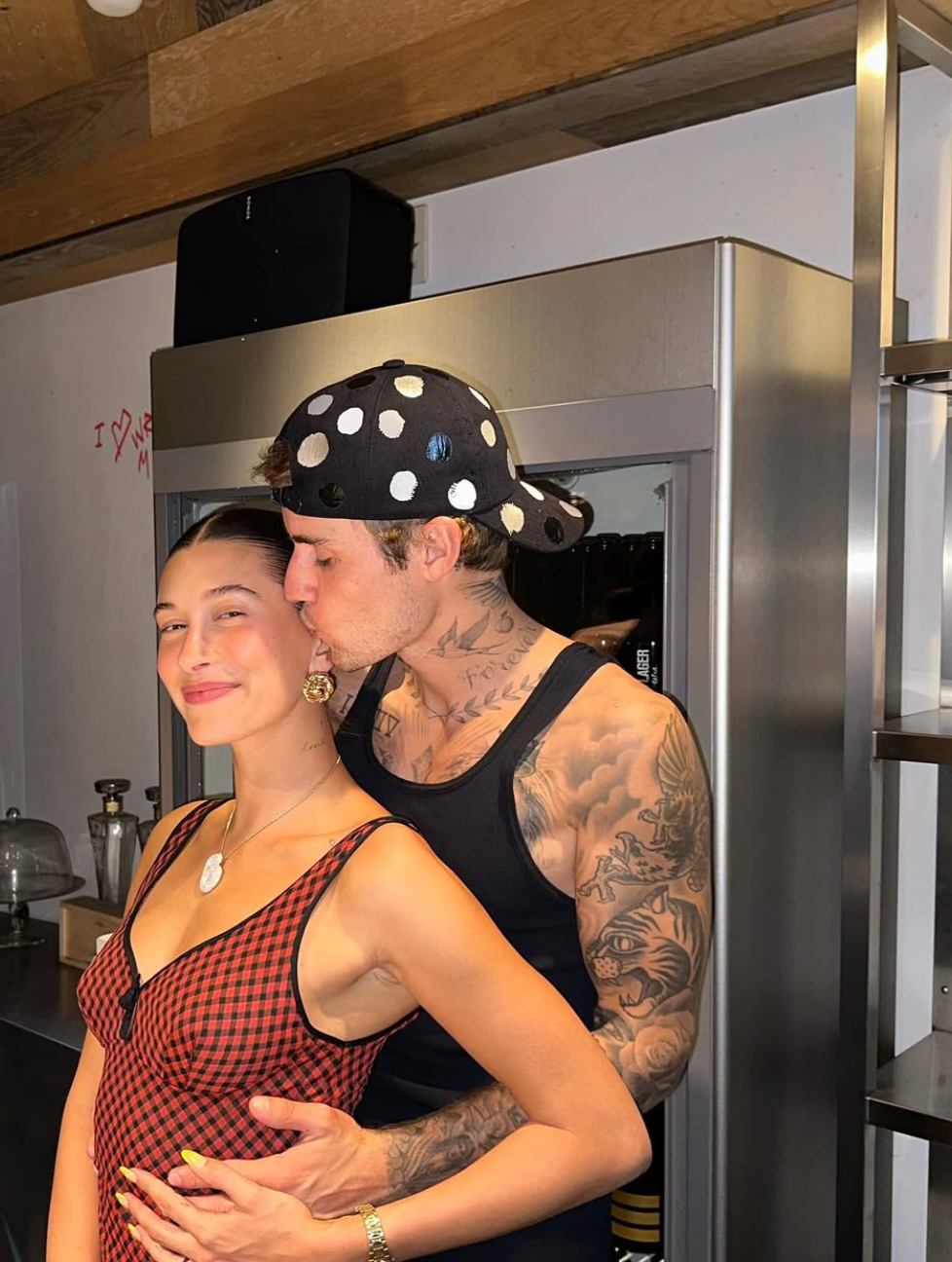 Modelka Hailey Bieber a spevák Justin Bieber.