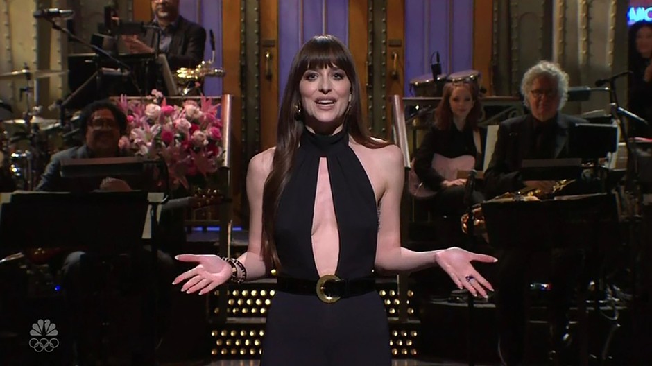 Dakota Johnson u Saturday Night Live